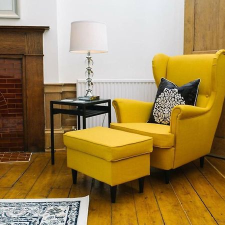 Joivy Great Location! Heart Of City Centre 3Bed Apartment Единбург Екстериор снимка